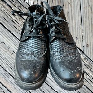 Men’s Zanzara black woven leather oxford boots size 8